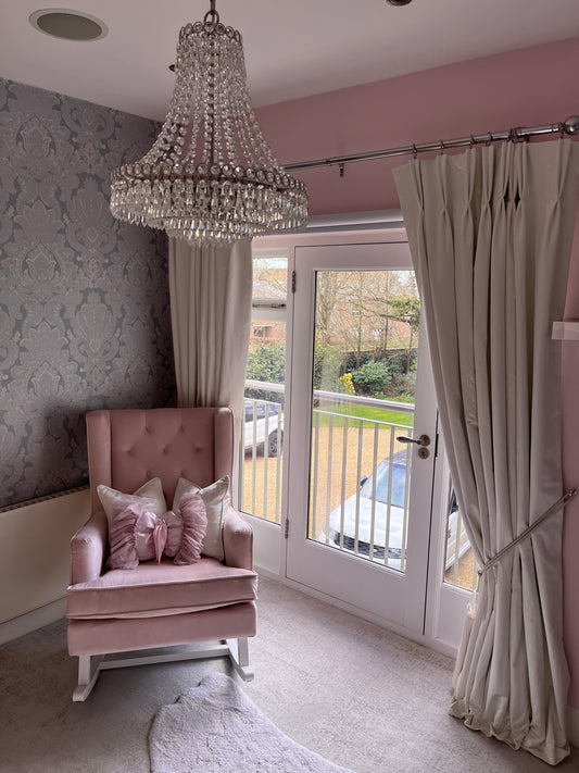 A Princess Bedroom, Hale